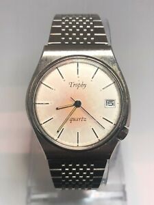【送料無料】腕時計 トロフィークォーツメンズステンレス1980er trophy quartz herrenuhr edelstahl  date neue bat swiss