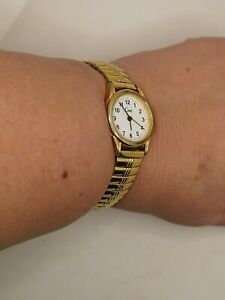 【送料無料】腕時計　ラブリーリミットストレッチゴールドトーンウォッチバッテリーlovely limit stretch gold toned watch gift has a battery 15,385円