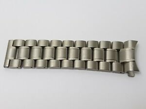 【送料無料】腕時計　メンズステンレススチールブレスレットエンドリンクquality mens stainless steel partial watch bracelet with 22mm curved end link