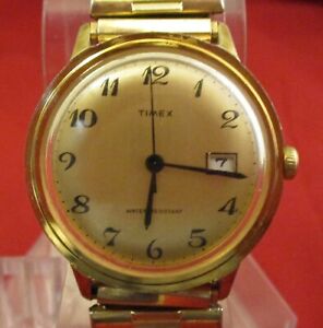 【送料無料】腕時計　ヴィンテージvintage timex 1976 date watch working