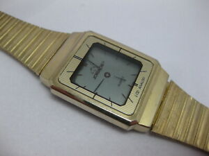 【送料無料】腕時計　ヨルダッシュアナログヴィンテージゴールドトーンクォーツウォッチjordache lcd analog watch vintage gold tone lcd quartz watch works 2
