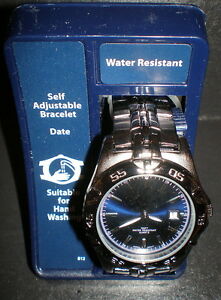 【送料無料】腕時計 メンズmens ss quartz water resistant date adjustable watch