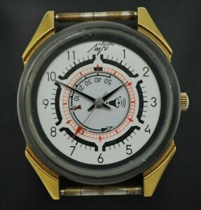 【貨物輸送無料】ウオッチ ヴィンテージロシアサービスvintage ussr russian wristwatch luch quartz  serviced1077