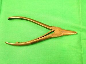 【貨物輸送無料】ウオッチ ヴィンテージアシエフォンドゥプライヤーvintage acier fondu watchmakers bow opening pliers very good used