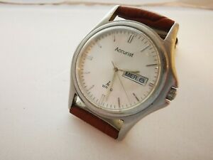【送料無料】腕時計　メンズアキュリストクォーツウォッチストラップmens accurist wr50 day and date quartz watch strap