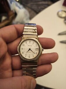 【送料無料】腕時計　モントルデルタオクトゴナルクオーツフォンチオンネmontre delta octogonal quartz fonctionne