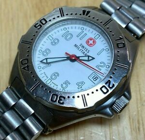 【送料無料】腕時計　スイスベゼルダイバーアナログクォーツウォッチアワーバットswiss military lady 100m move bezel diver analog quartz watch hour~date~ batt