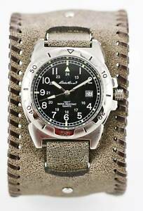 【送料無料】腕時計　エディバウアーウォッチメンズステンレスシルバーブラウンワイドレザークォーツeddie bauer watch mens stainless silver 50m brown wide leather 24hr date quartz