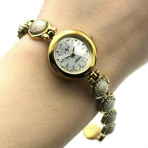【送料無料】腕時計 ホワイトエナメルブレスレットゴールデンスモールレディースヴィンテージクォーツluch white enamel bracelet golden small ladies nos vintage quartz wristwatch 90s