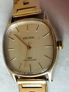 【送料無料】腕時計　モントルクアルツケルトンドレヴィンテージフォンチオンネmontre quartz kelton doree vintage 70 fonctionne