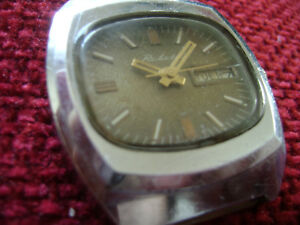 【送料無料】腕時計　モントレルッセソビエトソシケソラケタmontre russe sovietique ussr raketa