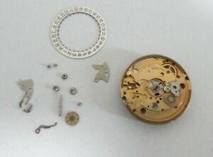 【送料無料】腕時計　ヴィンテージワイラースペアvintage wyler wh 236 2752 amp; 2772 automatic watch movement parts spares l53