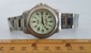 【送料無料】腕時計　スイスクォーツウォッチバッテリーswiss army quartz watch 52472 battery