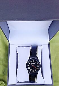 【送料無料】腕時計　モントレフェムクーカイヌーヴmontre femme kookai neuve｜hokushin 18,485円