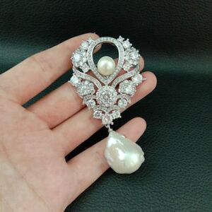 【送料無料】ジュエリー・アクセサリー ホワイトゴールドメッキマイクロホワイトケシパールブローチwhite gold plated cz micro white keshi pearl brooch