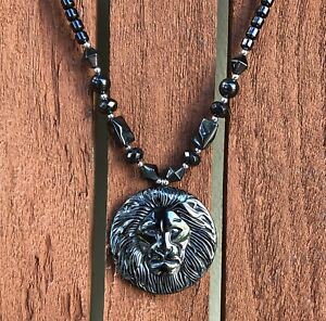 【送料無料】ジュエリー・アクセサリー ヘマタイトラスネックレスライオンペンダントジャーラブラスタアフリカレゲエhematite ras collier lion pendentif jah amour rasta afrique reggae 18 66cm 15,385円