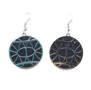 【送料無料】ジュエリー・アクセサリー ブラックホワイトレザーイヤリングboucles doreilles cuir noirblanc|hokushin