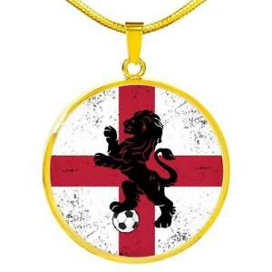 【送料無料】ジュエリー・アクセサリー イングランドフットボールサークルスチールカラーangleterre drapeau et foot football cercle collier acier inoxydable ou 18k go