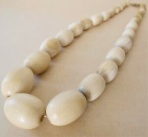【送料無料】ジュエリー・アクセサリー アートネックレスオリーブデコgrand collier depoque art  deco a 27 perles en chute de forme olive