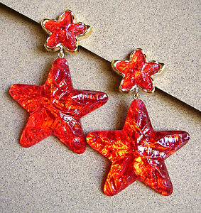 【送料無料】ジュエリー・アクセサリー コンプロットイヤリングスターズレッドレジン1592 konplott grandes boucles doreille etoiles resine rouge