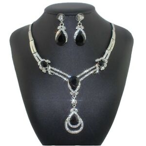 【送料無料】ジュエリー・アクセサリー スワロフスキーイヤリングネックレスRエレメンツクラッチcollier boucles doreille luxe swarovskiR elements top qualite pochette