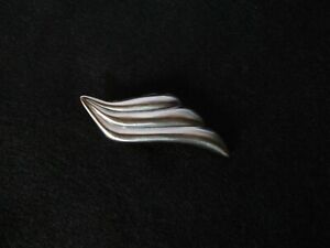 【送料無料】ジュエリー・アクセサリー ヴィンテージブローチティエリーマグラーマットシルバーメタルbroche vintage  thierry mugler metal argente mat