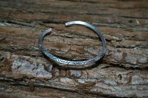 【送料無料】ジュエリー・アクセサリー メイドメインブレスレットシルバーカフエスニックジュエリーアート100 fait main bracelet manchette argent femme bijoux ethniques art tribal 108