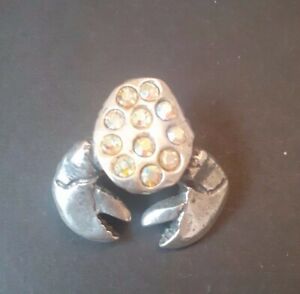 【送料無料】ジュエリー・アクセサリー カリンジャープリティカニブローチkalinger jolie broche crabe en resine argentee