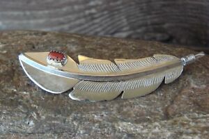 【送料無料】ジュエリー・アクセサリー ナバホハンドシルバースタンプフェザーコーラルロングブローチnavajo main estampe argent plume corail broche longues