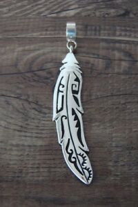 【貨物輸送無料】宝飾品・佩び物 ナバホシルバースターリングフェザーペンダントnavajo argent sterling pendentif plume  tamp;r