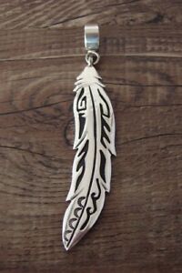 【貨物輸送無料】宝飾品・佩び物 ナバホシルバーマッシブシルバーフェザーペンダントnavajo argent massif argent pendentif plume  tamp;r