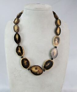 【貨物輸送無料】宝飾品・佩び物 唐人笛首飾りcuriosite  collier en corne des annees 30
