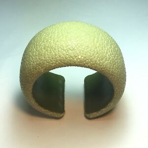 【貨物輸送無料】宝飾品・佩び物 ブレスレットエンガルシャットヴェールギオットデブールユーロbracelet en galuchat vert guiot de bourg 192 euros