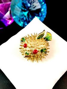 【貨物輸送無料】宝飾品・佩び物 クラウントンゴールデンレッドグリーンエナメルブロッフィッシュピケブローチrare crown trifari ton dore rouge vert email blowfish a piques figuratif broche