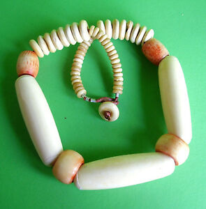 【貨物輸送無料】宝飾品・付属品 首飾り2115  tres beau collier en coquillages