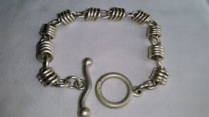 【貨物輸送無料】宝飾品・付属品 シックブレスレットグルメビチェドベレフランスtres chic bracelet gourmette signe biche de bere   made インチ france