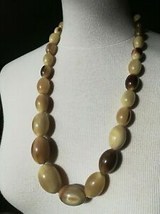 【貨物輸送無料】宝飾品・付属品 ヴィンテージネックレスgros collier vintage en chute de corne de bovin, grosse perles