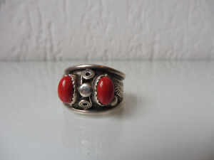 【貨物輸送無料】宝飾品・付属品 しろがね色サンゴbelle, vieux anneau__bijou indien__925 argent avec corail ____