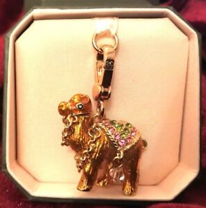 【送料無料】ジュエリー・アクセサリー チャームブレロックジューシークチュールゴールデンキャメルキャメルcharm breloque juicy couture chameau camel dore