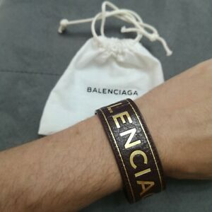 【貨物輸送無料】宝飾品・付属物 ブラウンレザーバレンシアガブレスレットラベルナインbracelet balenciaga en cuir marron  neuf avec etiquette  valeur 225? ジュエリー・アクセサリー-その他-男女兼用アクセサリー