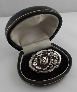 【貨物輸送無料】宝飾品・添え物 ボーアールヌーボーブローシュバラシルバーrar beau art nouveau broche avec decoration a roses de 830er argent
