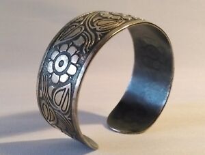 【送料無料】ジュエリー・アクセサリー ブレスレットケルトロイニャンアーティストジュエリーブレターニュancien bracelet celtique signe roignant bijoux dartistes bretagne