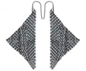【貨物輸送無料】宝飾品・付属物 ドナスワロフスキーイヤリングブラッククリスタルc黒いことboucles doreilles swarovski donna 5019000 alliage mactallique noir cristal