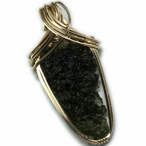 【送料無料】ジュエリー・アクセサリー モルドバクリスタルペンダントゴールドチェコテクティテmoldavite cristal pendentif or republique tcheque tektite therapeutique 42g