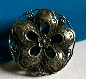 【送料無料】ジュエリー・アクセサリー キメラドラゴンズシルバーメタルキメラブローチbroche ancienne chimeres dragons en metal argente brooch