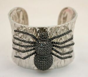 【送料無料】ジュエリー・アクセサリー ブラッチャレリジドバイサイモンコンラグノインクリスタリネリbracciale rigido bysimon con ragno in cristalli neri 43,788円