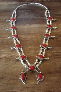 【送料無料】ジュエリー・アクセサリー ナバホジュエリーコーラルスカッシュフラワーコリアーバイボビーnavajo bijoux corail de squash fleur collier by bobby
