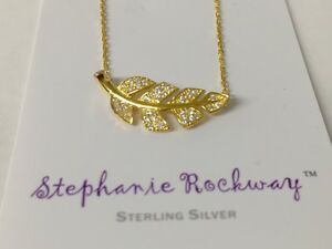 【送料無料】ジュエリー・アクセサリー ゴールドメッキジルコニウムオキシデフェザーペンダントシルバーネックレススターリングジュエリーplaque or oxyde de zirconium pendentif plume collier argent sterling bijoux