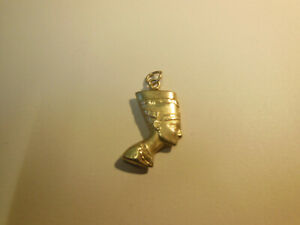 【送料無料】ジュエリー・アクセサリー エジプトネフェルティティエジプトペンダントbeau pendentif egyptiens souvenir degypte nefertiti argent creux