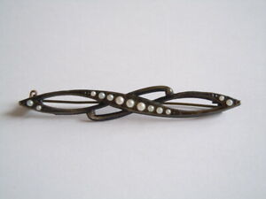 【送料無料】ジュエリー・アクセサリー ゲシュヴルツテブローチアーティスティックパールgeschwarzte en laiton broche avec petites perles artistiques 6 g7,0 x 0,9 cm